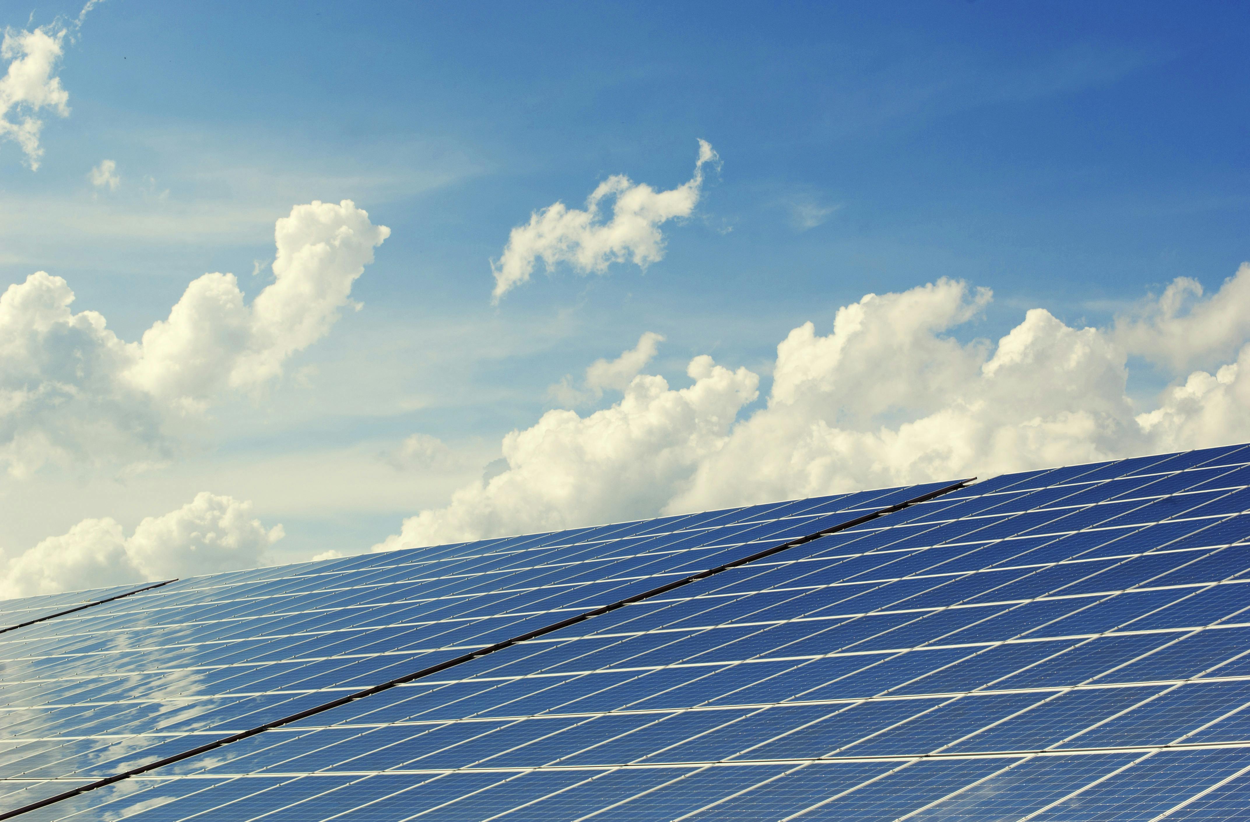 Smart Control for Energy-Efficient Cooling